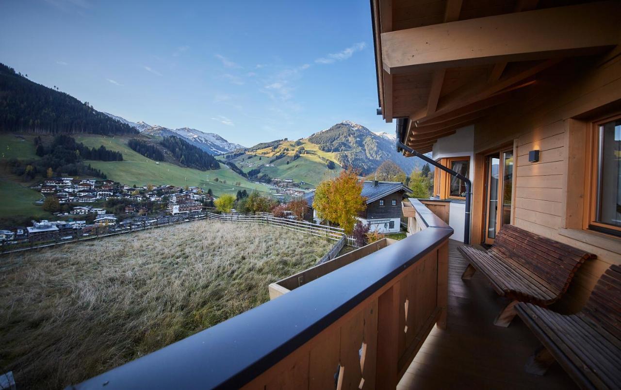 Appartements Hollandia Saalbach-Hinterglemm Exterior foto