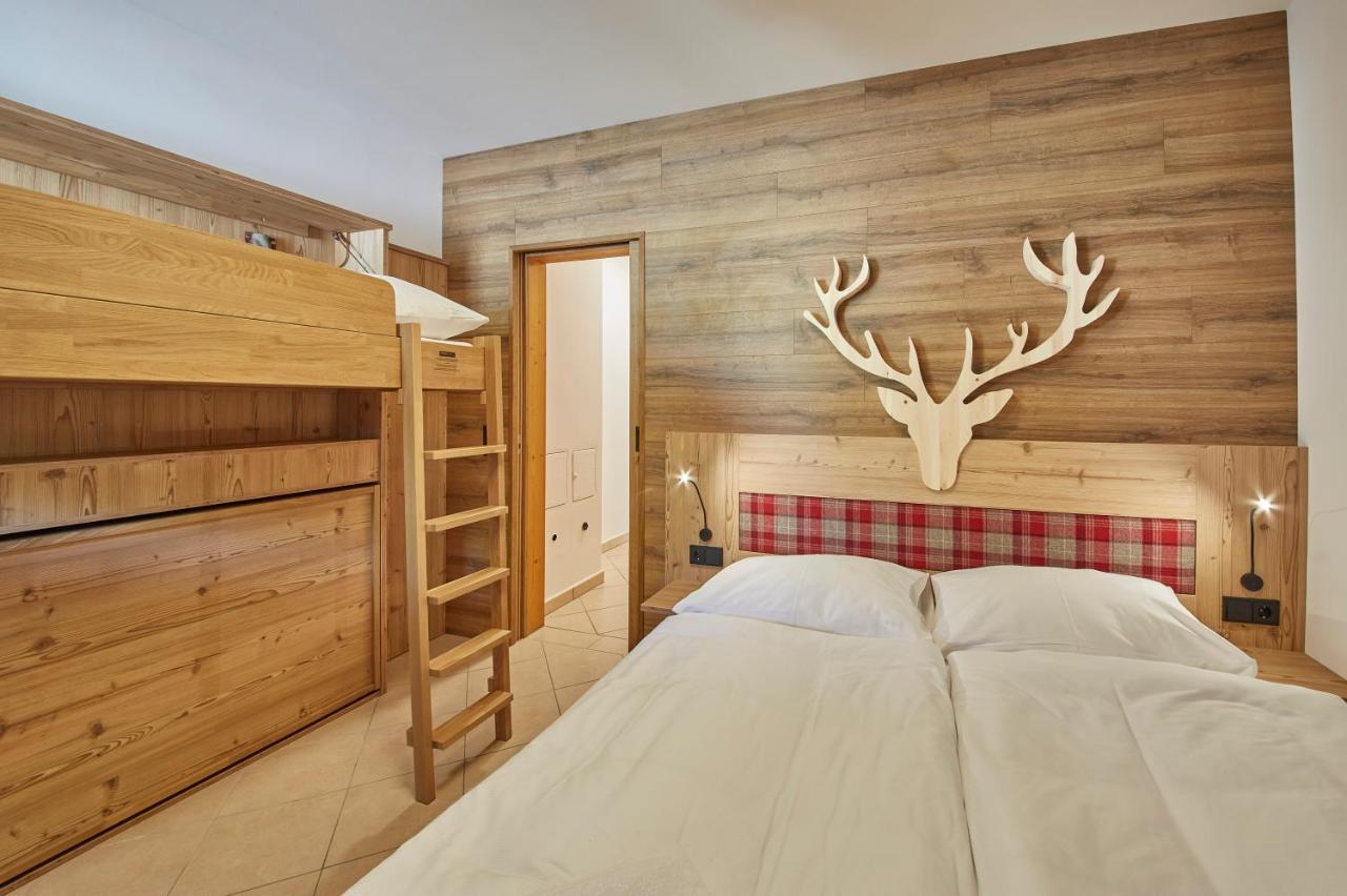 Appartements Hollandia Saalbach-Hinterglemm Exterior foto