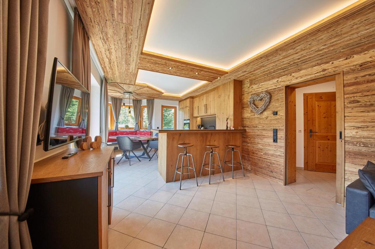 Appartements Hollandia Saalbach-Hinterglemm Exterior foto